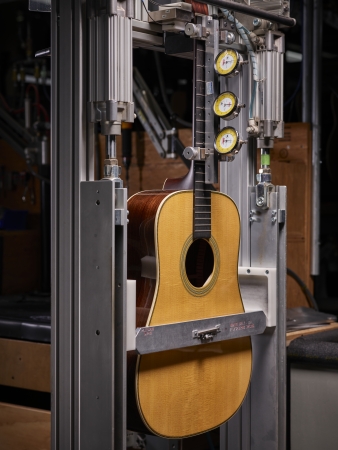 Christopher Payne, Martin Guitars, Pleking V2, 2020