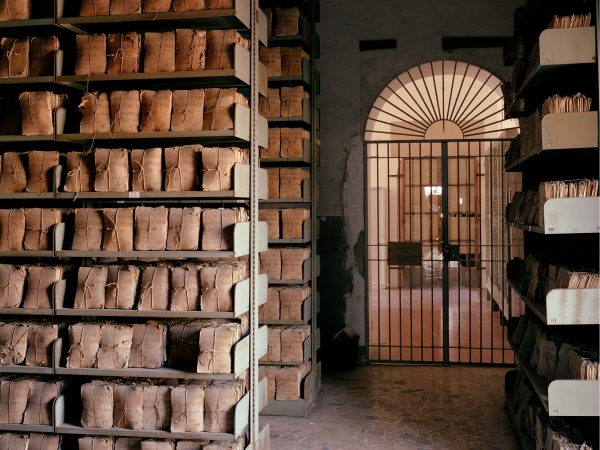 Vioere Archive, Naples II, 1996/2017 Edition of 6 Archival ink print 37 x 29 1/2 in. (94 x 74.9 cm) Vioere Archive, Naples II, 1996/2017 Edition of 6 Archival ink print 37 x 29 1/2 in. (94 x 74.9 cm)