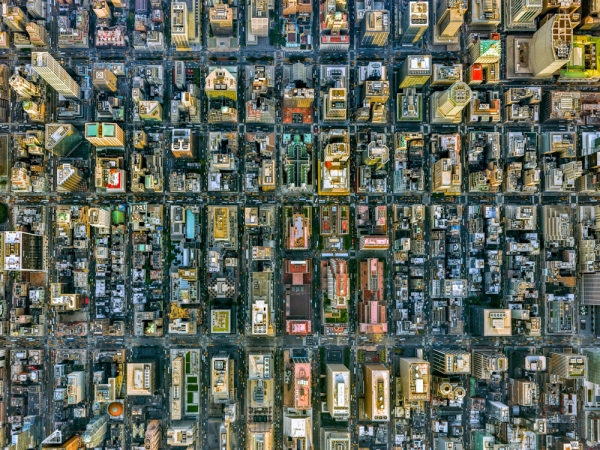 <strong>Jeffrey Milstein</strong><br /> <em>NYC Fifth Ave</em>, 2016<br /> Archival pigment print<br /> 40.5 x 54 inches<br /> Edition of 10<br /> Additional sizes avaible, please contact gallery for more information