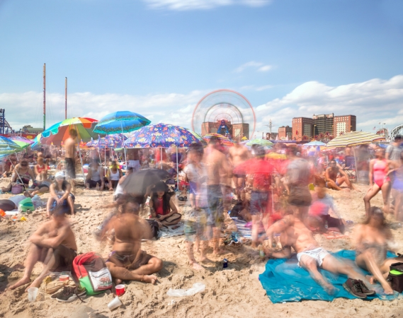 Matthew Pillsbury<br /> <i>Coney Island, July 4th</i>, 2017 (TV17064)<br /> Archival pigment ink prints<br /> 20 x 24" &nbsp; &nbsp;Edition of 10<br /> 30 x 40" &nbsp; &nbsp;Edition of 6 (plus 2 APs)<br /> 50 x 60" &nbsp; &nbsp;Edition of 2 (plus 1 AP)
