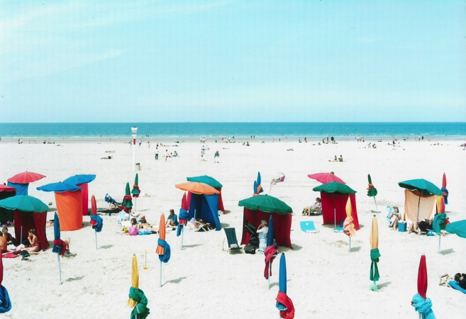Massimo Vitali<br /> <em>Deauville&nbsp;</em>(#4404), 2011<br /> Chromogenic print with Diasec mount<br /> 71 x 95" &nbsp; &nbsp;Edition of 6