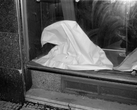 André Cepeda<br /> <em>Untitled A0013, Porto, from the series Depois</em>, 2015<br /> Archival pigment print<br /> 16.5 x 21 " &nbsp; Edition of 3