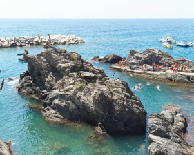 Massimo Vitali, #020, Manarola, 2020
